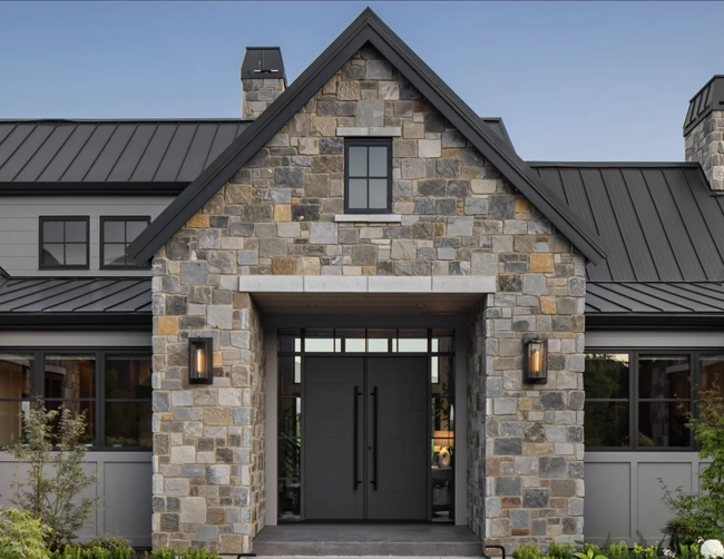 A picture of Pangaea Natural Veneer Stone in the field
