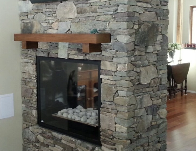 A picture of RStone's Natural Veneer Stone in the field