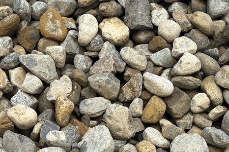 a picture of 3 to 5 inch river jack landscape gravel