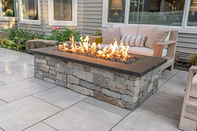 a picture of thin veneer stone we carry on an outdoor fire pit